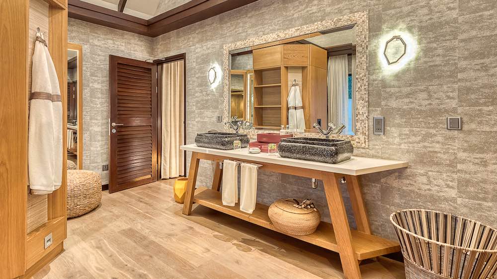 Earth Beach Villa at OZEN LIFE MAADHOO South Male Atoll, view 5